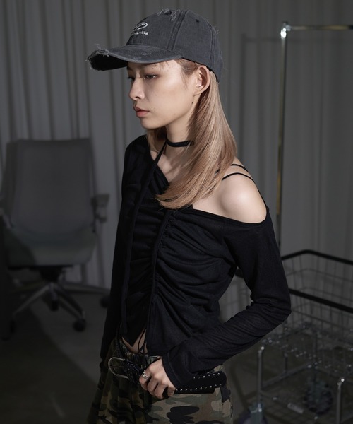 apres jour mignon(アプレジュールミニョン)の「タイ付きドロストオフショルロングトップス(Tシャツ/カットソー・レディース・グレー/チャコールグレー/ブラック・フリー/X-LARGE)」の11枚目の写真