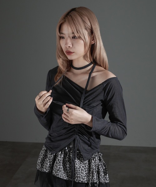 apres jour mignon(アプレジュールミニョン)の「タイ付きドロストオフショルロングトップス(Tシャツ/カットソー・レディース・グレー/チャコールグレー/ブラック・フリー/X-LARGE)」の15枚目の写真