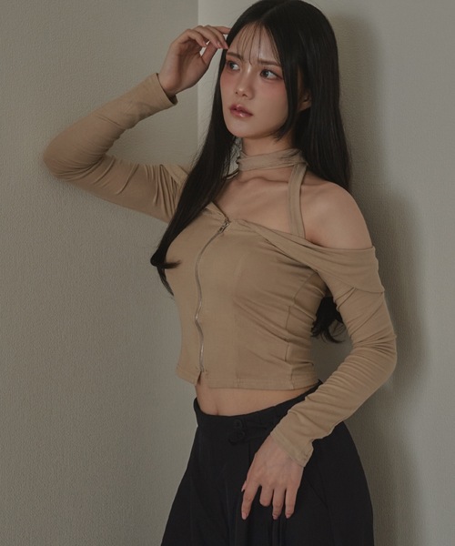 M DOLLY(エムドリー)の「ribbon luminella wide pants / リボンルミネッラワイドパンツ(その他パンツ・レディース・ベージュ/ブラック・S/M)」の5枚目の写真