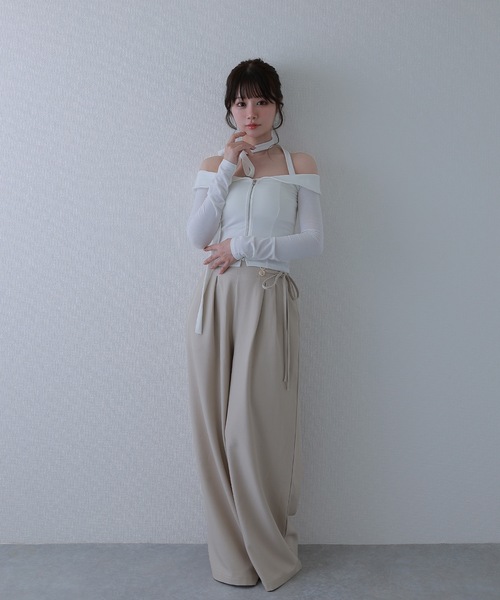 M DOLLY(エムドリー)の「ribbon luminella wide pants / リボンルミネッラワイドパンツ(その他パンツ・レディース・ベージュ/ブラック・S/M)」の13枚目の写真