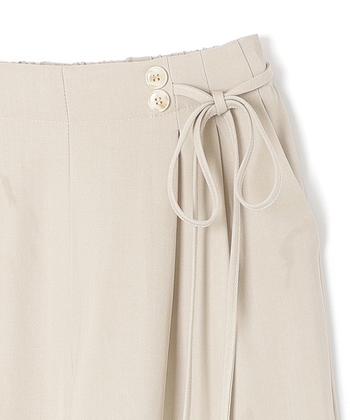 M DOLLY(エムドリー)の「ribbon luminella wide pants / リボンルミネッラワイドパンツ(その他パンツ・レディース・ベージュ/ブラック・S/M)」の17枚目の写真