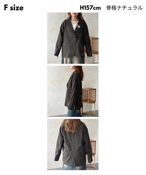 缶バッジ付きツイードテーラードジャケット（テーラードジャケット