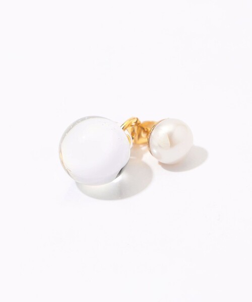LEVENS(レヴェンス)の「LEVENS JEWELS PEARL&BALL ピアス(ピアス(両耳用)・レディース・ホワイト/ホワイト系その他・FREE)」の4枚目の写真