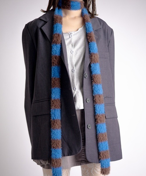 Vini（ヴィニ）の「【Vini】ミックスボーダー ニットマフラー/ロングストール（マフラー・レディース・ブラック/ブルー/グリーン・FREE）」の11枚目の写真