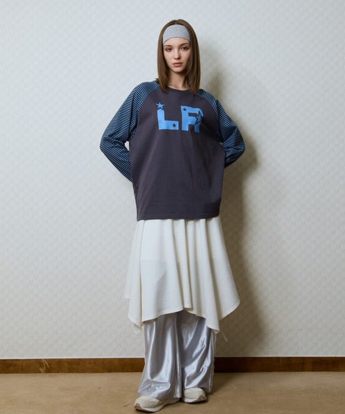 LUVISTRUE(ラヴイズトゥルー)の「GT STAR LR TEE(Tシャツ/カットソー・レディース・チャコール/ブラウン/ブラック・FREE)」の9枚目の写真