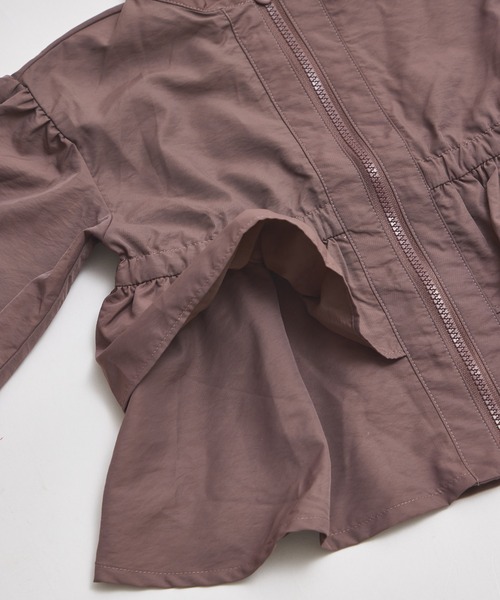 pairmanon（ペアマノン）の「ハートジップ フリル ウィンドブレーカー（ナイロンジャケット・キッズ・チャコールグレー/ブラウン/ブルーグレー・140/150/90/100/110/120/130）」の4枚目の写真