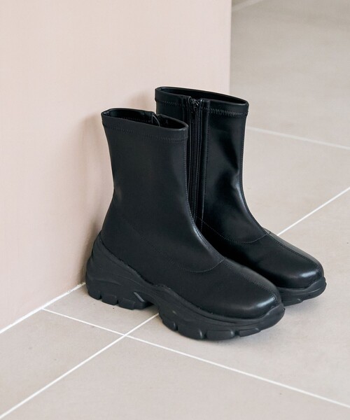 coen(コーエン)の「やわらかスニーカーブーツ(ブーツ・レディース・ブラック/オフホワイト・22.5cm/23.5cm/24.5cm)」の1枚目の写真