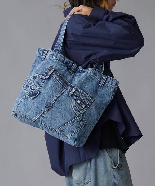 美品 ディーゼル デニムトートバッグ 大きい 肩掛け ケミカルウォッシュ 鞄 Distressed Finish Chemical Wash Denim Shoulder Bag / ダメージ加工
