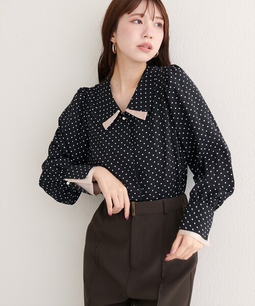 natural couture(ナチュラルクチュール)の「【WEB限定】〈osono〉重ね衿配色ブラウス(シャツ/ブラウス・レディース・その他2/その他1/ネイビー/モカ/チャコールグレー/オフホワイト・FREE)」の1枚目の写真