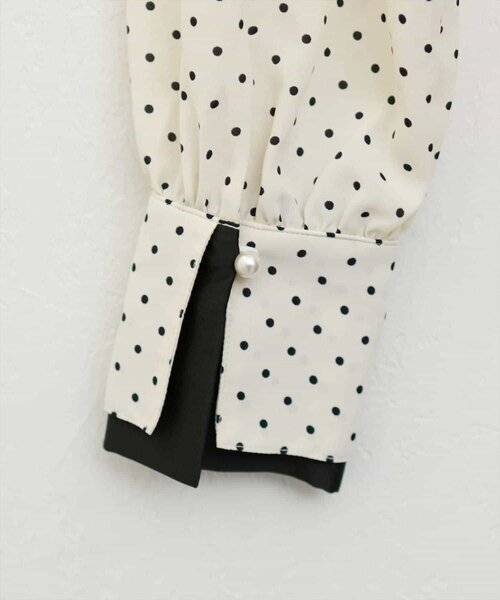 natural couture(ナチュラルクチュール)の「【WEB限定】〈osono〉重ね衿配色ブラウス(シャツ/ブラウス・レディース・その他2/その他1/ネイビー/モカ/チャコールグレー/オフホワイト・FREE)」の12枚目の写真