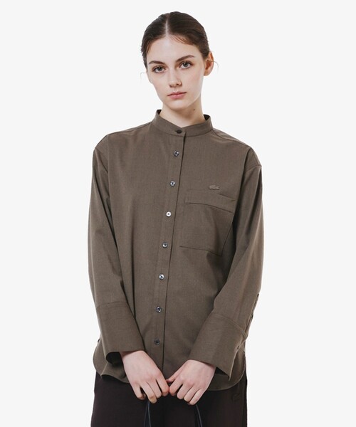LACOSTE(ラコステ)の「ロングカフススタンドカラーシャツ(シャツ/ブラウス・レディース・ダークブラウン/オフホワイト・40/38/36/34)」の2枚目の写真