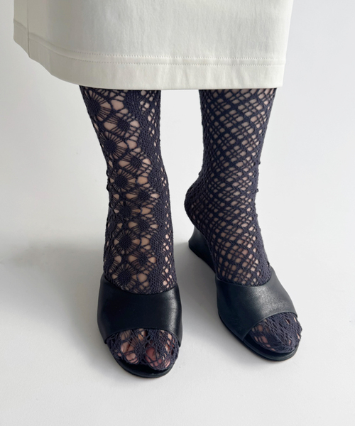 EDIT. FOR LULU（エディットフォールル）の「【EUCHRONIA/ユークロニア】Stretch lace socks（ソックス/靴下・レディース・ピンク/ブラック・FREE）」の4枚目の写真