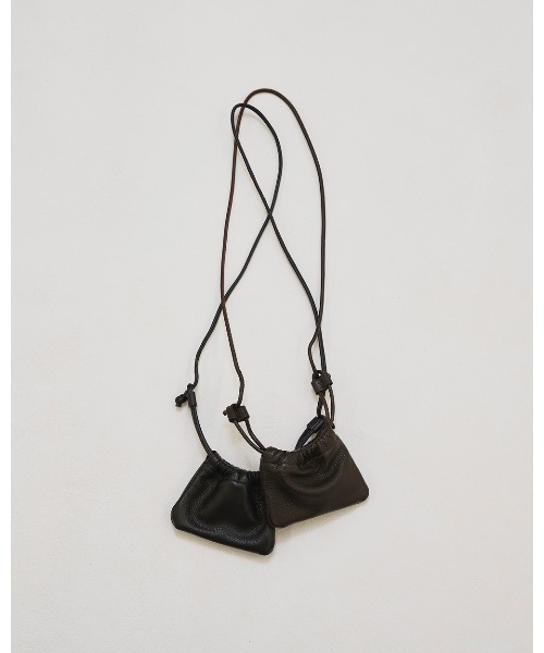 TODAYFUL(トゥデイフル)の「Leather Compact Purse(ショルダーバッグ・レディース・ブラック/ダークブラウン・FREE)」の5枚目の写真