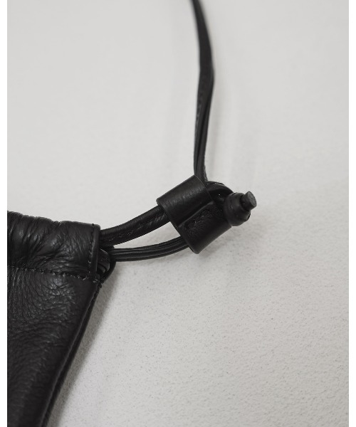 TODAYFUL(トゥデイフル)の「Leather Compact Purse(ショルダーバッグ・レディース・ブラック/ダークブラウン・FREE)」の7枚目の写真