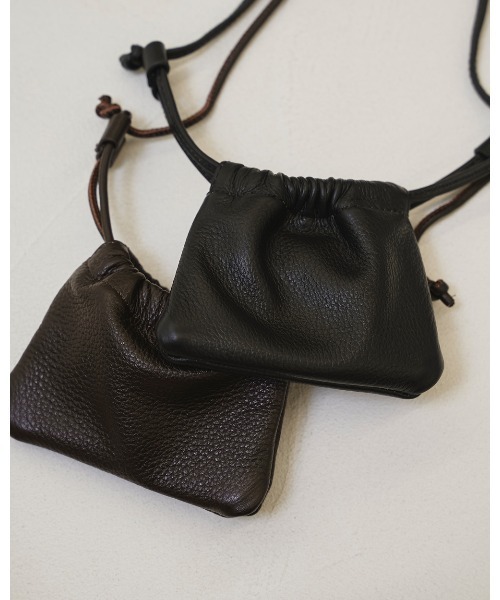 TODAYFUL(トゥデイフル)の「Leather Compact Purse(ショルダーバッグ・レディース・ブラック/ダークブラウン・FREE)」の8枚目の写真