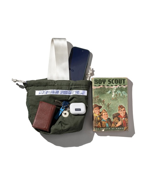 PUEBCO(プエブコ)の「VINTAGE JUMPSUIT FABRIC DRAWSTRING BAG(ハンドバッグ・メンズ・その他・ONE SIZE)」の1枚目の写真