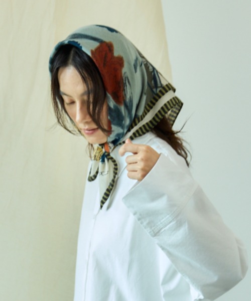 Libra Cue（リブラ キュー）の「ヴィンテージフラワープリントスカーフ（ストール/ショール・レディース・その他/グリーン・FREE）」の5枚目の写真