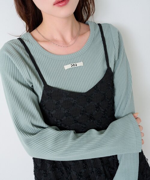 Kastane(カスタネ)の「【新色追加/5色展開】ニットタグロンTEE(Tシャツ/カットソー・レディース・サックスブルー/アイボリー/ブラック/ブラウン/イエロー/グレー/ピンク/グレー系その他・FREE)」の6枚目の写真