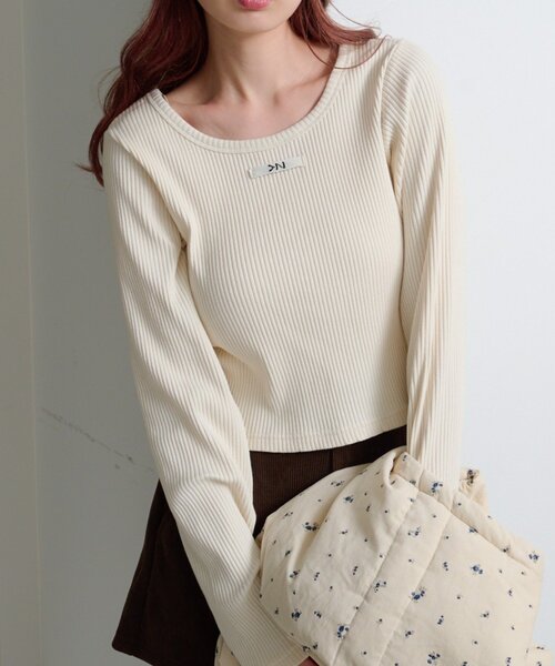 Kastane(カスタネ)の「【新色追加/5色展開】ニットタグロンTEE(Tシャツ/カットソー・レディース・サックスブルー/アイボリー/ブラック/ブラウン/イエロー/グレー/ピンク/グレー系その他・FREE)」の14枚目の写真