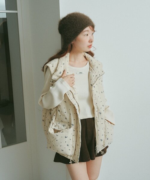 Kastane(カスタネ)の「【新色追加/5色展開】ニットタグロンTEE(Tシャツ/カットソー・レディース・サックスブルー/アイボリー/ブラック/ブラウン/イエロー/グレー/ピンク/グレー系その他・FREE)」の17枚目の写真