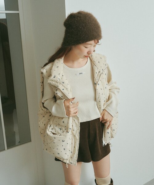 Kastane(カスタネ)の「【新色追加/5色展開】ニットタグロンTEE(Tシャツ/カットソー・レディース・サックスブルー/アイボリー/ブラック/ブラウン/イエロー/グレー/ピンク/グレー系その他・FREE)」の18枚目の写真