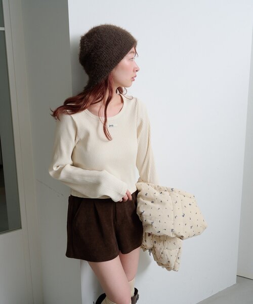 Kastane(カスタネ)の「【新色追加/5色展開】ニットタグロンTEE(Tシャツ/カットソー・レディース・サックスブルー/アイボリー/ブラック/ブラウン/イエロー/グレー/ピンク/グレー系その他・FREE)」の19枚目の写真