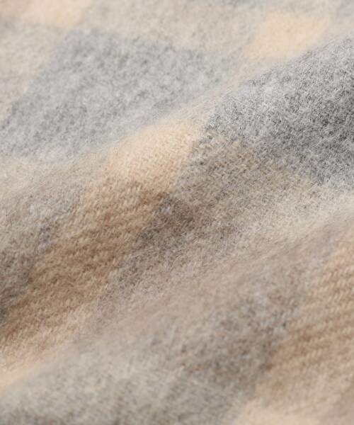 TAKEO KIKUCHI（タケオキクチ）の「【洗えるカシミヤ】カシミヤ100 チェックマフラー（マフラー・メンズ・ベージュ系1/ネイビー系1・00）」の4枚目の写真