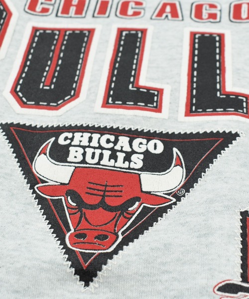 NBA/NFL/NHL/MLB(エヌビーエーエヌエフエルエヌエイチエルエムエルビー)の「【USED】90’s Fruit of the Loom “NBA CHICAGO BULLS” スウェット USA製(スウェット・メンズ・グレー・LARGE)」の3枚目の写真