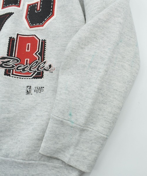 NBA/NFL/NHL/MLB(エヌビーエーエヌエフエルエヌエイチエルエムエルビー)の「【USED】90’s Fruit of the Loom “NBA CHICAGO BULLS” スウェット USA製(スウェット・メンズ・グレー・LARGE)」の6枚目の写真