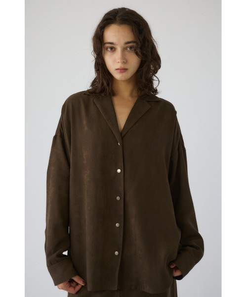 RIM.ARK(リムアーク)の「Open collar F/Suede shirt JK オープンカラーフェイクスエードシャツジャケット(シャツ/ブラウス・レディース・カーキ/ブラック・FREE)」の3枚目の写真