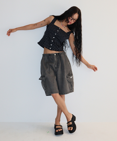 RONRON(ロンロン)の「SQUARE NECK FRILL SLEEVELESS BLOUSE NAVY WHITE DOT(Tシャツ/カットソー・レディース・その他・FREE)」の3枚目の写真