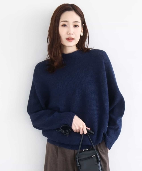 MK MICHEL KLEIN（エムケーミッシェルクラン）の「シャドーボーダー調ドルマンニット/洗える（ニット/セーター・レディース・ネイビー/ライトイエロー/アイボリー/ライトブルー・38）」の4枚目の写真