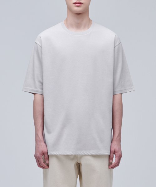 MUSINSA STANDARD（ムシンサスタンダード）の「リサイクルリラックスクルーネックTシャツ[マッシュルーム]（Tシャツ/カットソー・メンズ・その他・SMALL/LARGE/X-LARGE/XX-LARGE/XXX-LARGE）」の2枚目の写真