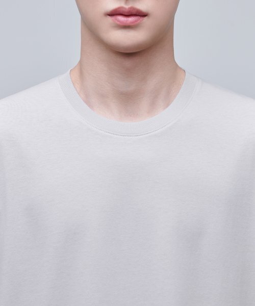 MUSINSA STANDARD（ムシンサスタンダード）の「リサイクルリラックスクルーネックTシャツ[マッシュルーム]（Tシャツ/カットソー・メンズ・その他・SMALL/LARGE/X-LARGE/XX-LARGE/XXX-LARGE）」の4枚目の写真