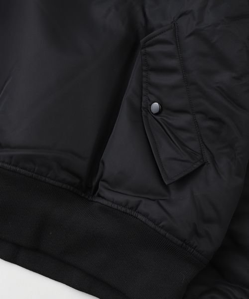 Alpha Industries(アルファインダストリーズ)の「ALPHA / アルファ PULL-OVER HOODED MA-1(その他アウター・メンズ・ブラック・MEDIUM/LARGE/X-LARGE)」の5枚目の写真