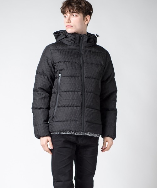 Buffalo Bobs(バッファローボブズ)の「ZERMATT-BUBBLES(ツェルマット-バブルス)ふくれ織ジャガード エコダウン パデットジャケット(ダウンジャケット/コート・メンズ・ブラック/ホワイト・1-2/2-3/3-4)」の21枚目の写真