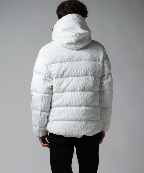 Buffalo Bobs(バッファローボブズ)の「ZERMATT-BUBBLES(ツェルマット-バブルス)ふくれ織ジャガード エコダウン パデットジャケット(ダウンジャケット/コート・メンズ・ブラック/ホワイト・1-2/2-3/3-4)」の8枚目の写真