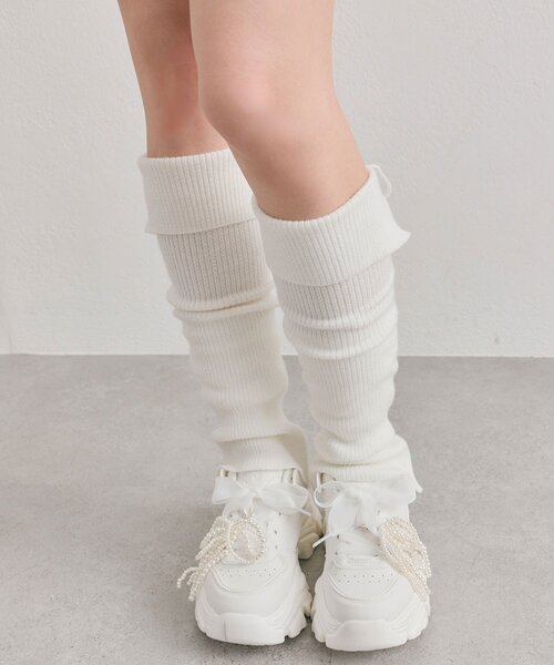 OLIVE des OLIVE(オリーブデオリーブ)の「パールリボンチャーム付きスニーカー(スニーカー・レディース・オフホワイト/ピンク/ブラック・SMALL/MEDIUM/LARGE)」の22枚目の写真