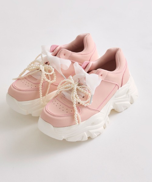 OLIVE des OLIVE(オリーブデオリーブ)の「パールリボンチャーム付きスニーカー(スニーカー・レディース・オフホワイト/ピンク/ブラック・SMALL/MEDIUM/LARGE)」の16枚目の写真