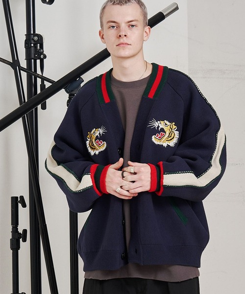 伊東歌詞太郎 s.s.w. スウェットカーディガン コスモグリーン M 主人公