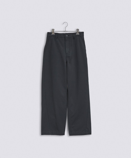 Kelen(ケレン)の「「KELEN / ケレン」カーブラインチノパンツ(チノパンツ・レディース・ブラック/ライトベージュ/ベージュ・S/M)」の2枚目の写真