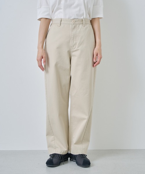 Kelen(ケレン)の「「KELEN / ケレン」カーブラインチノパンツ(チノパンツ・レディース・ブラック/ライトベージュ/ベージュ・S/M)」の16枚目の写真