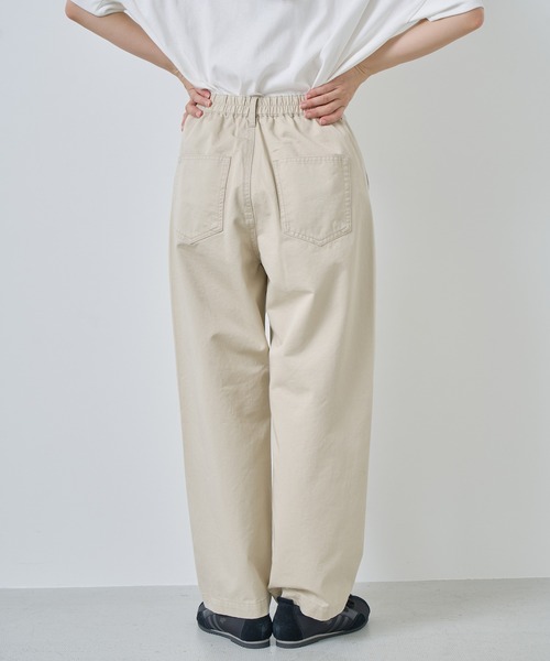 Kelen(ケレン)の「「KELEN / ケレン」カーブラインチノパンツ(チノパンツ・レディース・ブラック/ライトベージュ/ベージュ・S/M)」の18枚目の写真