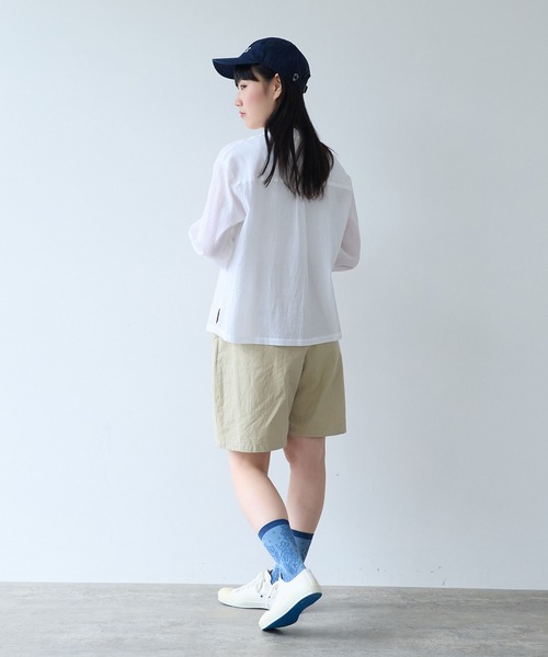 bulle de savon(ビュルデサボン)の「シャーリング バンドカラーシャツ(シャツ/ブラウス・レディース・ホワイト・FREE)」の14枚目の写真