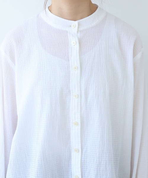bulle de savon(ビュルデサボン)の「シャーリング バンドカラーシャツ(シャツ/ブラウス・レディース・ホワイト・FREE)」の21枚目の写真