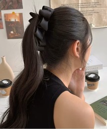 Vini（ヴィニ）の「サテン リボン バナナ クリップ（バレッタ/ヘアクリップ）」