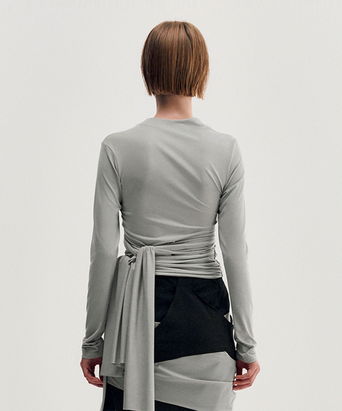 KIMZISU(キムジス)の「Multi-Tie Draped Jersey Top _ GREY(Tシャツ/カットソー・レディース・ライトグレー・SMALL/MEDIUM)」の6枚目の写真