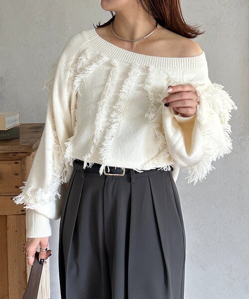 Thevon（ゼボン）の「ウェーブフリンジショートニット（ニット/セーター・レディース・アイボリー/ブラウン/サックスブルー/ブラック・FREE）」の17枚目の写真