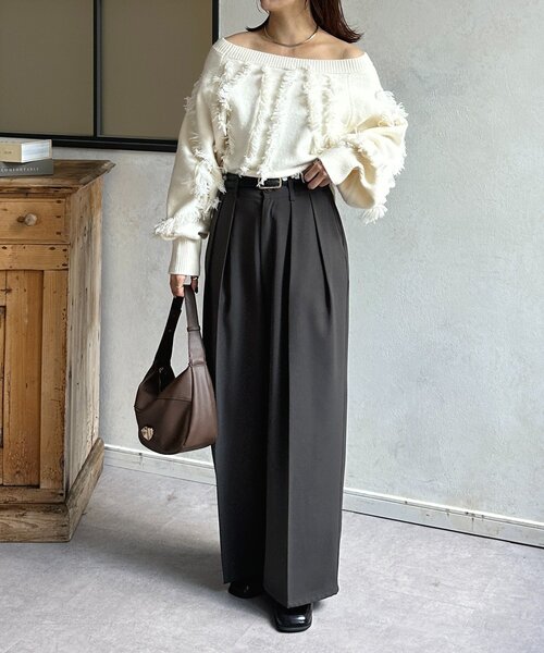 Thevon（ゼボン）の「ウェーブフリンジショートニット（ニット/セーター・レディース・アイボリー/ブラウン/サックスブルー/ブラック・FREE）」の18枚目の写真