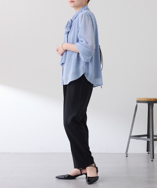 COLLAGE GALLARDAGALANTE（コラージュガリャルダガランテ）の「楊柳ドットジャガードボウタイブラウス（シャツ/ブラウス・レディース・ブルー/オフホワイト・FREE）」の18枚目の写真